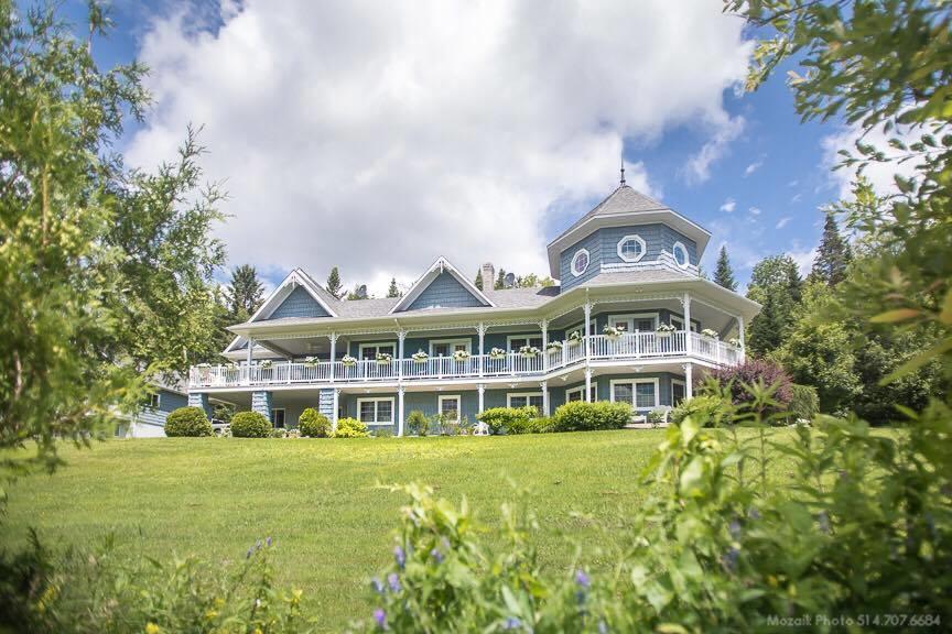 La Maison Bleue Du Lac Wallace Coaticook Exterior foto